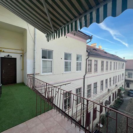 Apartament Teodora Sibiu Apartment Екстериор снимка
