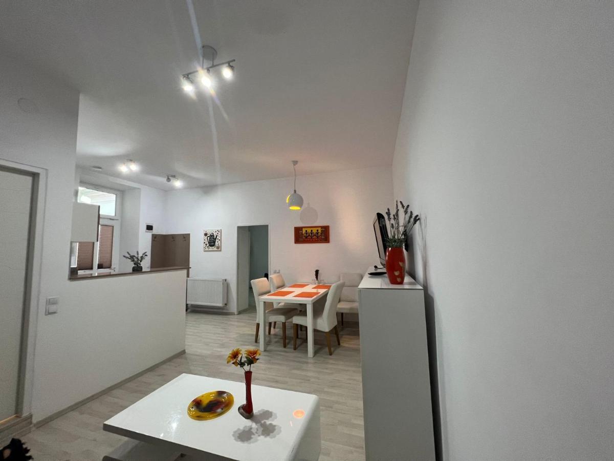 Apartament Teodora Sibiu Apartment Екстериор снимка