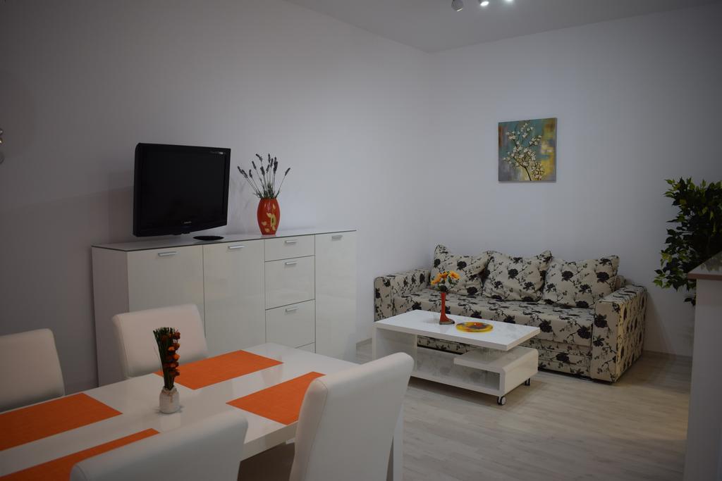 Apartament Teodora Sibiu Apartment Екстериор снимка